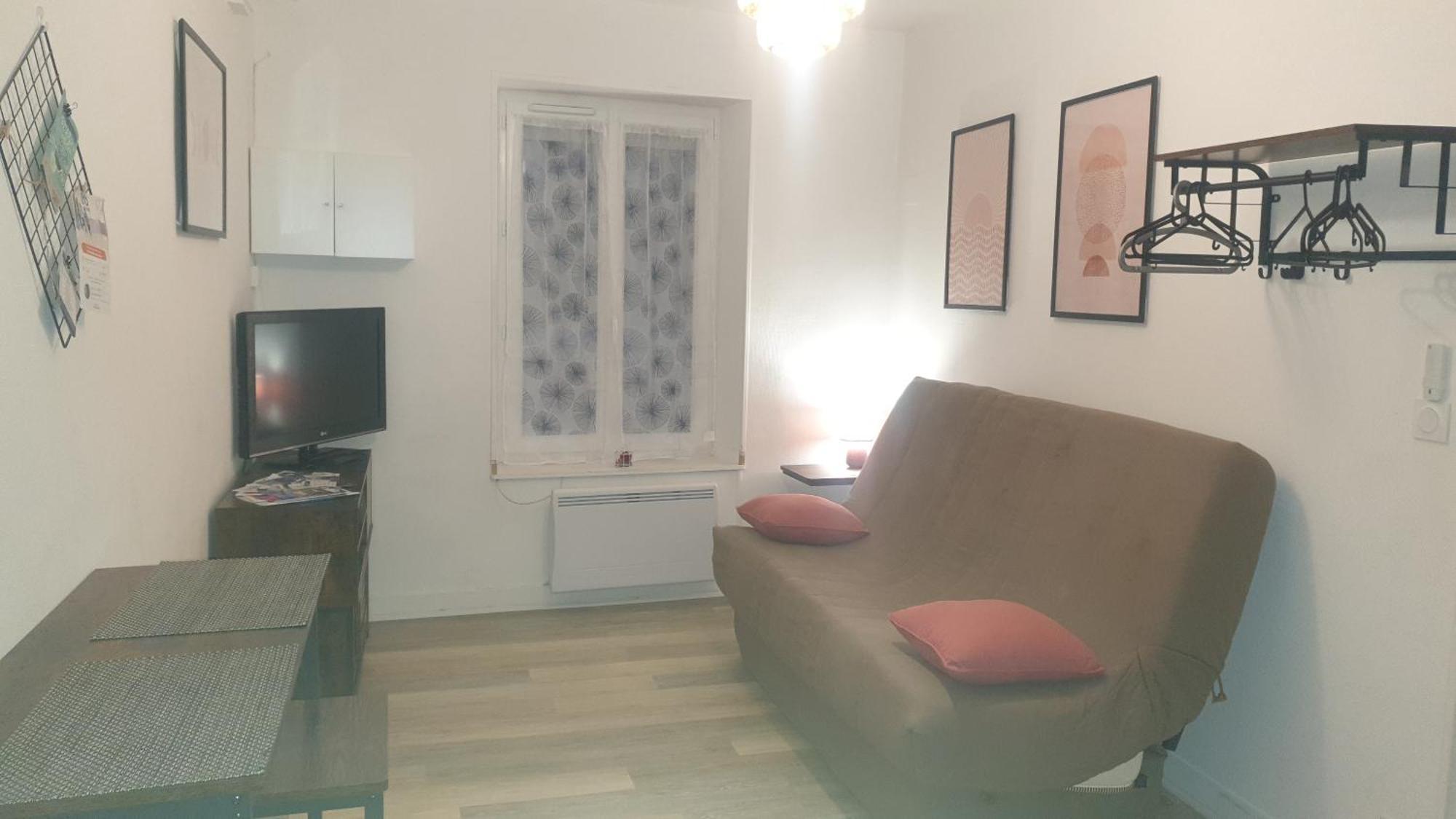Studio Meuble Et Equipe Ingre Εξωτερικό φωτογραφία